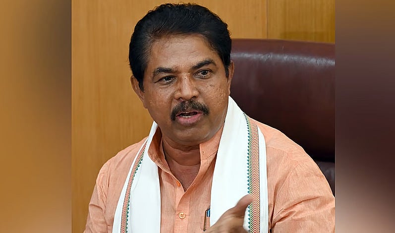 ಲಂಚಾತುರಾಣಾಂ ನ ಭಯಂ ನ ಲಜ್ಜಾ! ಕಾಂಗ್ರೆಸ್ ಸರ್ಕಾರದ ಪ್ರಜಾಸೇವಾ ಶುಲ್ಕದ ಹೆಸರು- ಗೌರವಯುತ ಲಂಚ: ಆರ್ ಅಶೋಕ್ ಟೀಕೆ