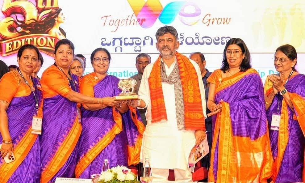 'ನಮಗೆ ಮೊಮ್ಮಗಳು ಹುಟ್ಟಿದಾಗ ನನ್ನ ಪತ್ನಿಗೆ ಬೇಸರವಾಯಿತು, ಮೊದಲ ಮಗು ಗಂಡು ಹುಟ್ಟಬೇಕು ಎಂಬ ಮನಃಸ್ಥಿತಿ ಏಕೆ'?: CM ಶಿವಕುಮಾರ್; Video