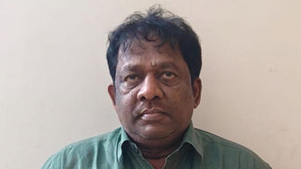 NCIB ಅಧಿಕಾರಿ ಸೋಗಿನಲ್ಲಿ ವಂಚನೆ; 8 ರಾಜ್ಯಗಳ ಪೊಲೀಸರ ನಿದ್ದೆಗೆಡಿಸಿದ್ದ ಆರೋಪಿ ಕೇರಳದಲ್ಲಿ ಕೊನೆಗೂ ಅರೆಸ್ಟ್..!