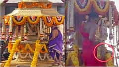 ಉಡುಪಿ: ವಿಟ್ಲಪಿಂಡಿ ಉತ್ಸವದ ವೇಳೆ ಸ್ವಾಮೀಜಿಗಳ ಕೈಯಿಂದ ಜಾರಿದ ಶ್ರೀಕೃಷ್ಣನ ಉತ್ಸವ ಮೂರ್ತಿ; ಭಕ್ತರಲ್ಲಿ ಆತಂಕ!