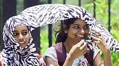 ಕೂಲ್.. ಕೂಲ್.. ಬೆಂಗಳೂರಿಗೆ ಏನಾಯ್ತು..? ಸೆಪ್ಟೆಂಬರ್‌ನಲ್ಲೇ ಏಪ್ರಿಲ್‌ ತಿಂಗಳ ಬಿಸಿಲು; 32 ಡಿಗ್ರಿ ದಾಟಿದ ತಾಪಮಾನ, ಸಿಲಿಕಾನ್‌ ಸಿಟಿ ಜನತೆ ಹೈರಾಣ..!