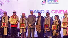 ಒಮರ್ ಅಬ್ದುಲ್ಲಾ ಮುಂದೆ 'ವಂದೇ ಮಾತರಂ' ಸಂಪೂರ್ಣ ರಾಷ್ಟ್ರಗೀತೆ ಗಾಯನ; ಬಾಂಬ್ ದಾಳಿ ಪೀಡಿತ ಕಾಶ್ಮೀರ ಈಗ ಬದಲು!