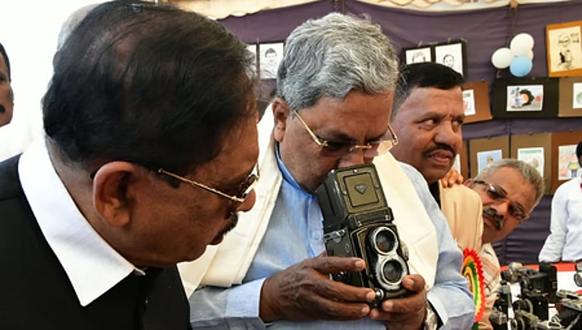 ಪರಮೇಶ್ವರ್ ಬಗ್ಗೆ ಸಿದ್ದರಾಮಯ್ಯಗೆ ವಿಶೇಷ ಅಂತಃಕರಣ; ಏನೀ ಹೊಸ ರಾಜಕೀಯ ಸಮೀಕರಣ? ಇಬ್ಬರ ಆಪ್ತತೆ ಕಂಡು ದಂಗಾಯ್ತು ರಾಜ್ಯ ರಾಜಕಾರಣ!