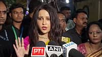 'ಗರ್ಬಾ, ನವರಾತ್ರಿ ಎಲ್ಲರ ಹಬ್ಬ.. ಮುಸ್ಲಿಮರಿಗೆ ಆಕ್ಷೇಪವೇಕೆ?': Amruta Fadnavis ಸಮರ್ಥನೆ, Video