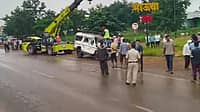 ಮಹಾ ದುರಂತ: ಟ್ರಕ್‌ಗೆ ಪಿಕಪ್ ವ್ಯಾನ್ ಡಿಕ್ಕಿ; ಭೀಕರ ಅಪಘಾತದಲ್ಲಿ 3 ಮಕ್ಕಳು ಸೇರಿದಂತೆ 9 ಮಂದಿ ಸಾವು