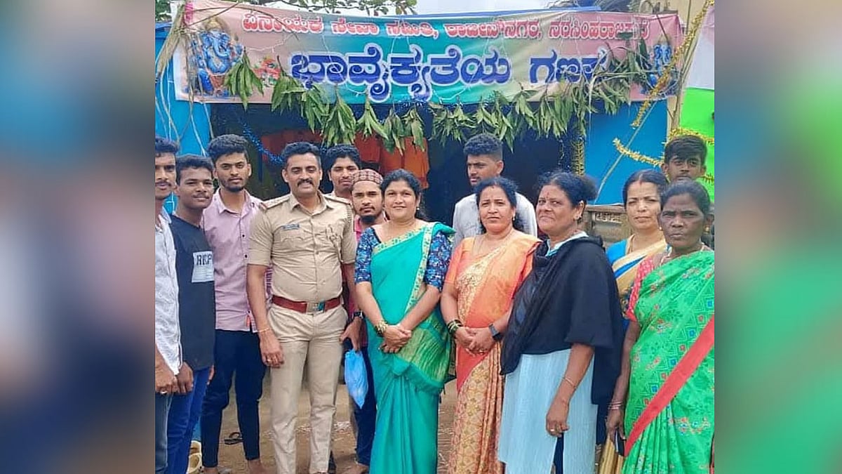 ‘ಧರ್ಮಕ್ಕಿಂತ ಮಾನವೀಯತೆ ಮುಖ್ಯ’: 18 ವರ್ಷಗಳಿಂದ ಗಣೇಶೋತ್ಸವಕ್ಕೆ ಮುಸ್ಲಿಂ ಮಹಿಳೆ ಸಾರಥ್ಯ; ಹೋಮ-ಹವನಗಳಲ್ಲಿ ಭಾಗಿ