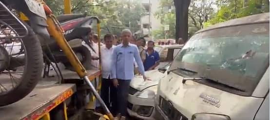 'ಜಯನಗರ 4th block ನಲ್ಲಿ ಈ ರೀತಿ ಗುಜರಿ ನೋಡೋದಕ್ಕೆ ಅಸಹ್ಯವಾಗುತ್ತೆ': ಮತ್ತೊಂದು ಅಭಿಯಾನಕ್ಕೆ ಸಚಿವ ಕೃಷ್ಣ ಬೈರೇಗೌಡ ಚಾಲನೆ; Video