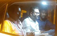 ಅತಿದೊಡ್ಡ ಲೋಕಾಯುಕ್ತ ದಾಳಿ: ಭೂ ದಾಖಲೆ ತಿದ್ದುಪಡಿಗೆ 50 ಲಕ್ಷ ರೂ ಲಂಚ; ಬಲೆಗೆ ಬಿದ್ದ ಧಾರವಾಡ ತಹಶೀಲ್ದಾರ್!