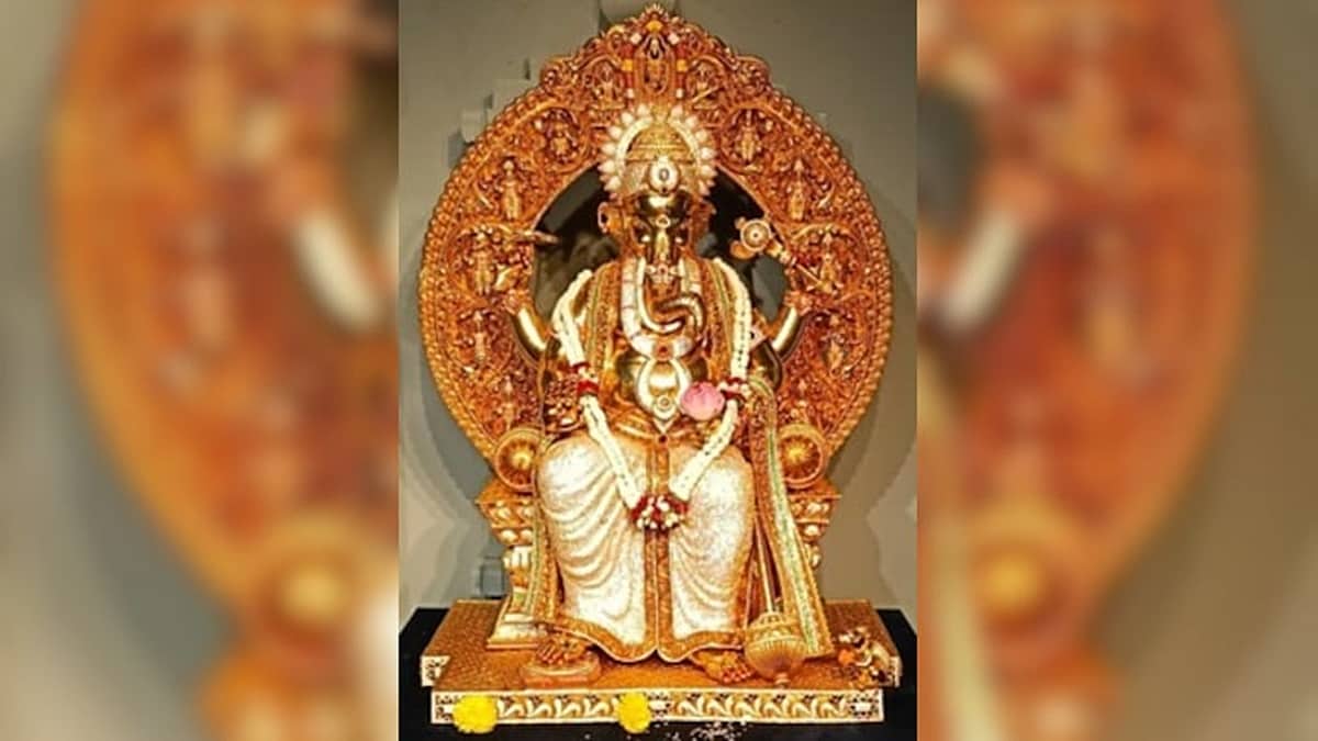 ಹೈದರಾಬಾದ್ನ ಗಣೇಶನ ವಿಗ್ರಹಕ್ಕೆ 24 ಕ್ಯಾರೆಟ್ ಚಿನ್ನದ ಲೇಪನ: ವೈರಲ್ ವಿಡಿಯೋ ಅಸಲಿಯತ್ತೇನು?
