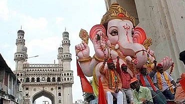 ಗಣೇಶ ಪೆಂಡಾಲ್ ಬಳಿ ಮಾಂಸಾಹಾರ ಪತ್ತೆ! ಹಿಂದೂಪರ ಸಂಘಟನೆಗಳಿಂದ ಪ್ರತಿಭಟನೆ