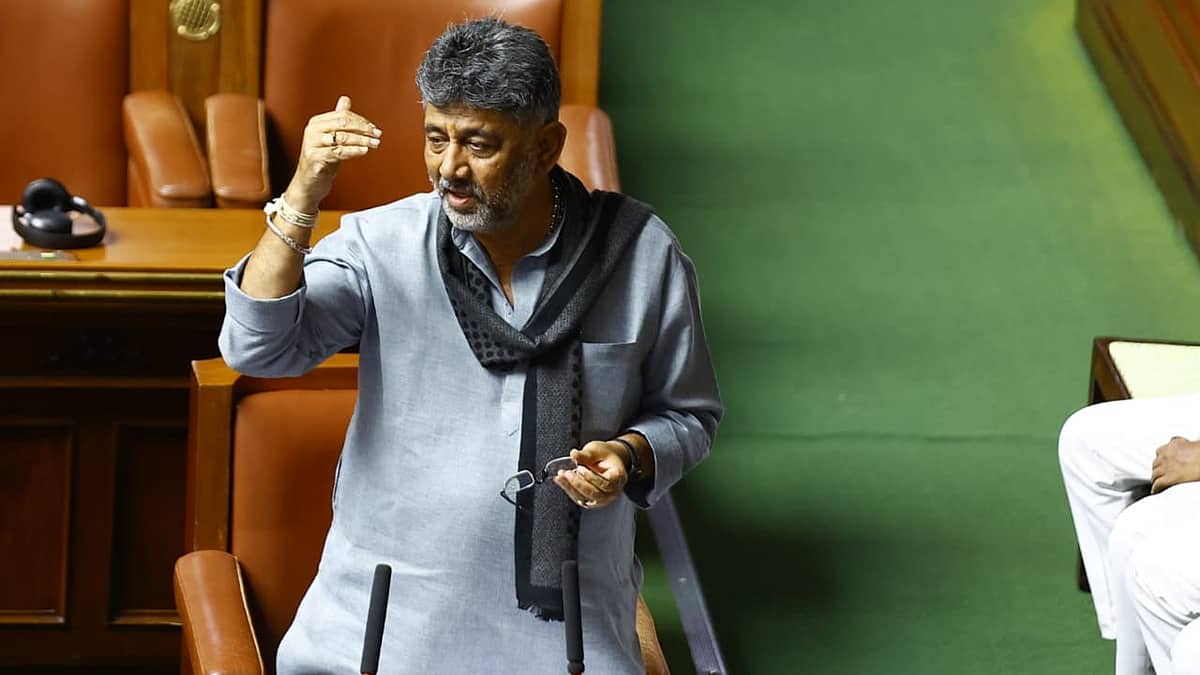 'ಯಾವ ಯೋಜನೆ ಕೈಬಿಡಬೇಕು, ಯಾವುದು ಜಾರಿಗೆ ತರಬೇಕೆಂಬುದು ನನಗೆ ಗೊತ್ತು': ಹಣಕಾಸು ಇಲಾಖೆ ಸಲಹೆ ಬೆನ್ನಲ್ಲೇ ಡಿಕೆಶಿ ಸ್ಪಷ್ಟನೆ