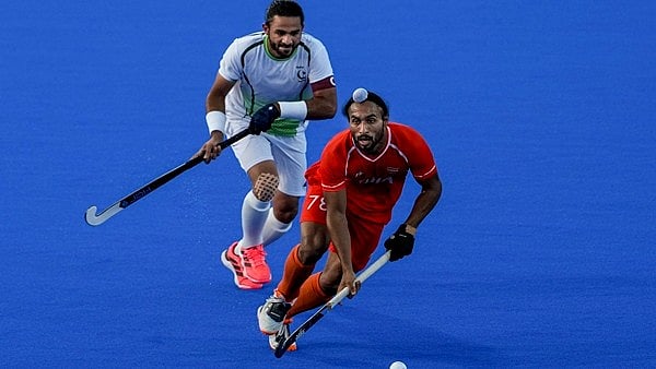Asian Games 2026 Hockey: 28 ವರ್ಷಗಳ ಬಳಿಕ ಐತಿಹಾಸಿಕ ಜಯ; ಮತ್ತೆ ಪಾಕಿಸ್ತಾನಕ್ಕೆ ಮಣ್ಣುಮುಕ್ಕಿಸಿದ ಭಾರತ ಫೈನಲ್ ಗೆ ಲಗ್ಗೆ!