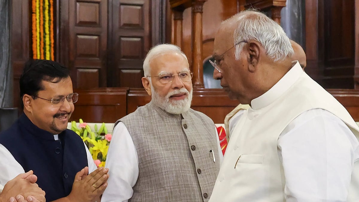 ಕರ್ನಾಟಕದಲ್ಲಿ ತೀವ್ರ ಬರ: ತುರ್ತು ಮಧ್ಯಪ್ರವೇಶಿಸುವಂತೆ ಪ್ರಧಾನಿ ಮೋದಿಗೆ ಖರ್ಗೆ ಒತ್ತಾಯ; ಅಮಿತ್ ಶಾಗೆ ಪತ್ರ!