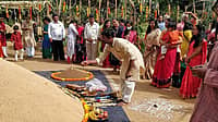 ಗೌರಿಬಿದನೂರಿನ ಮಣ್ಣಲ್ಲಿ ಅರಳಿದ ಮರುಭೂಮಿ ಹಣ್ಣು: ಅಸಾಧ್ಯವನ್ನು ಸಾಧ್ಯವಾಗಿಸಿದ ಹಠವಾದಿ; ಸ್ವಾವಲಂಬಿ ಕೃಷಿಗೆ ಹೊಸ ಭಾಷ್ಯ ಬರೆದ ದಿವಾಕರ್ ಚನ್ನಪ್ಪ..!
