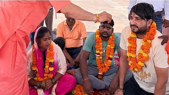ಗಂಗೆಯಲ್ಲಿ ಪುಣ್ಯಸ್ನಾನ, ವೇದ ಮಂತ್ರಘೋಷ: ಹಿಂದೂ ಧರ್ಮ ಸ್ವೀಕರಿಸಿದ 6 ಮುಸ್ಲಿಮರು! Video