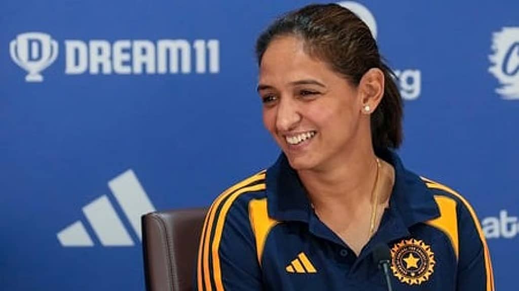 "ನಾಯಕತ್ವ ಮುಗಿದಿದೆ, ಜರ್ನಿ ಮುಂದುವರಿಯುತ್ತೆ": ಭಾವನಾತ್ಮಕ ಸಂದೇಶದೊಂದಿಗೆ captaincyಗೆ ಗುಡ್ಬೈ ಹೇಳಿದ Harmanpreet Kaur..!