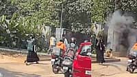 ಬೆಂಗಳೂರು: ಅಮೆಜಾನ್ ಕಚೇರಿ ಹೊರಗೆ ಟ್ರಾನ್ಸ್‌ಫಾರ್ಮರ್ ಸ್ಫೋಟ; ಪಾದಚಾರಿಗೆ ಗಾಯ; Video Viral