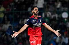 ಟೀಂ ಇಂಡಿಯಾಗೆ RCB ಆಟಗಾರ ಕಂಬ್ಯಾಕ್: ಅಜಿತ್ ಅಗರ್ಕರ್ ಹೊರಬಿದ್ದ ಬೆನ್ನಲ್ಲೇ BCCI ಅಚ್ಚರಿ ನಿರ್ಧಾರ; ನ್ಯೂಜಿಲೆಂಡ್ ವಿರುದ್ಧ ಬ್ಲೂ ಜೆರ್ಸಿಯಲ್ಲಿ ಭುವಿ!