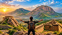 ಮರೆಯಾಗುತ್ತಿರುವ ಕೋಟೆಗಳತ್ತ ಪಯಣ; ಬೆಂಗಳೂರಿನಿಂದ ವೀಕೆಂಡ್ ಪ್ರವಾಸಕ್ಕೆ ಇಲ್ಲಿದೆ ಅನ್‌ಎಕ್ಸ್‌ಪ್ಲೋರ್ಡ್ ರೂಟ್!