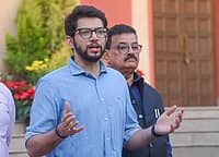 'ಒಂದು ವೇಳೆ ನಾನು ನಿಮ್ಮ ಬ್ಯಾಟ್ ಕದ್ದು ಹೆಚ್ಚು ರನ್ ಗಳಿಸಿದರೆ...': ಮಹಾರಾಷ್ಟ್ರ DCM ಏಕನಾಥ್ ಶಿಂಧೆ ವಿರುದ್ಧ ಆದಿತ್ಯ ಠಾಕ್ರೆ ವ್ಯಂಗ್ಯ