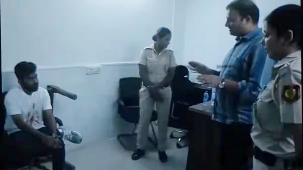 We're Sorry: ಅಭಿಜಿತ್ ದೀಪ್ಕೆಗೆ ಅಜ್ಜಿಯ ಸಾವಿನ ಬಗ್ಗೆ ತಿಳಿಸಿದ್ದ ಮಹಿಳಾ ಪೊಲೀಸ್; ಹೇಗಿತ್ತು CJP ನಾಯಕನ ಪ್ರತಿಕ್ರಿಯೆ...; ವಿಡಿಯೋ ವೈರಲ್!