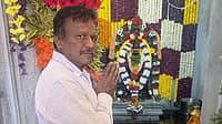 ತಿಪಟೂರಿನಲ್ಲಿ ಭೀಕರ ದುರಂತ: ಸ್ಕೂಟರ್ ಮೇಲೆ ಮರ ಬಿದ್ದು ನಿವೃತ್ತ ಶಿಕ್ಷಕ ದಾರುಣ ಸಾವು..!