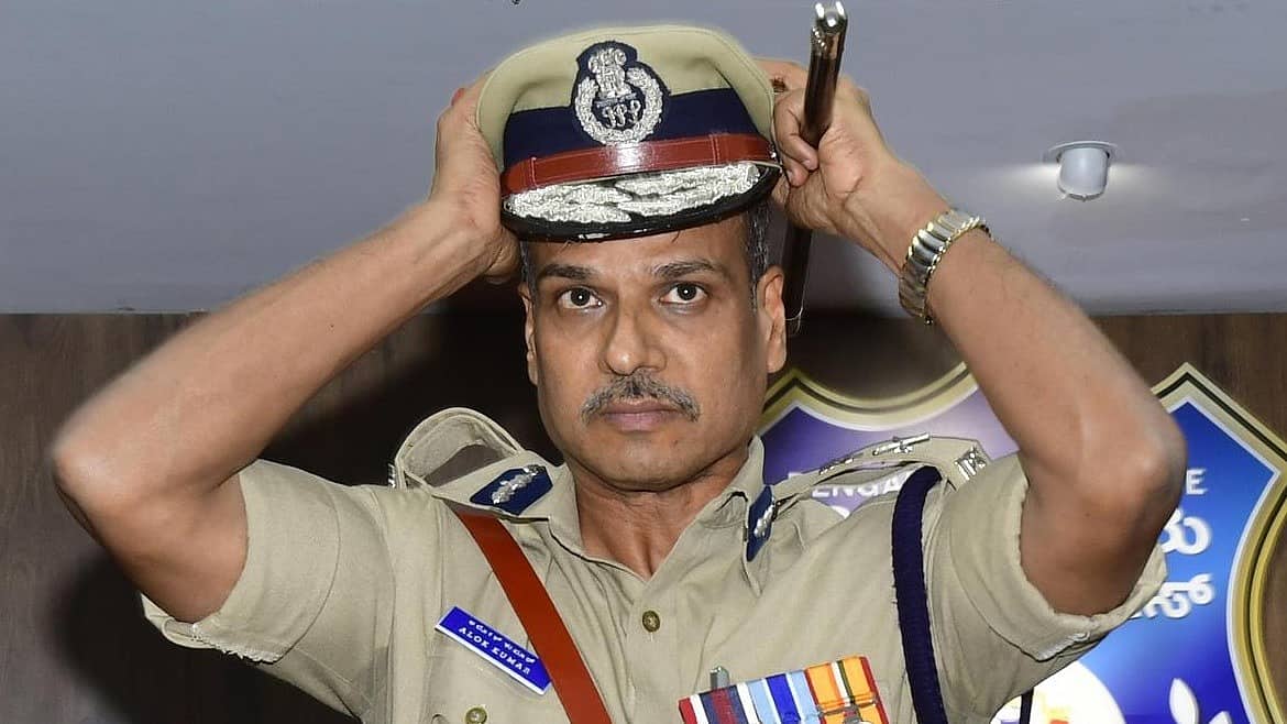 KPSC ನೇಮಕಾತಿ ಹಗರಣ: DGP ಅಲೋಕ್ ಕುಮಾರ್ ಸೇರಿ SIT ತಂಡದಿಂದ ಇಬ್ಬರು ಔಟ್; ಸುಪ್ರೀಂಕೋರ್ಟ್ ಮಹತ್ವದ ಸೂಚನೆ!