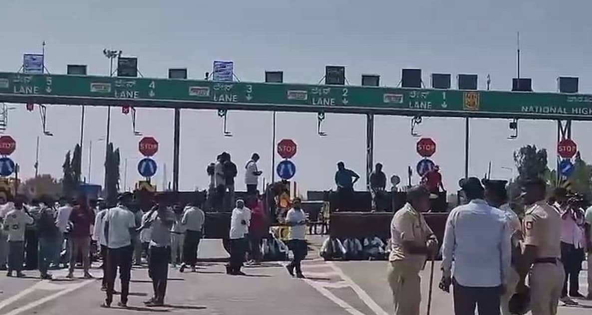 ಕಬ್ಬು ಬೆಳೆಗಾರರಿಂದ ಹೆದ್ದಾರಿ ತಡೆ; ಕಬ್ಬಿಗೆ ಹೆಚ್ಚಿನ ಬೆಲೆ ನೀಡಲು ಆಗ್ರಹ; Video