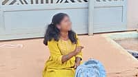 ಮದುವೆಯಾಗುವುದಾಗಿ ನಂಬಿಸಿ ಕೈಕೊಟ್ಟ ಪ್ರಿಯಕರ? ಮನೆ ಮುಂದೆ ಯುವತಿ ಪ್ರತಿಭಟನೆ!-Video