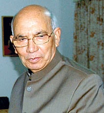ಅಕ್ರಮಕ್ಕೆ ನೆರವು ಆರೋಪ: ಭಾರದ್ವಾಜ್ ಬಚಾವ್