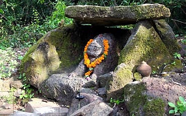 ಹುಲಿದೇವರು; ಕಾಡಿನ ಕಾವಲಿಗೆ ಮೊದಲ ಫಾರೆಸ್ಟರ್!