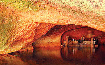 ಮೂಡುಗಲ್ಲು ಶಿವ