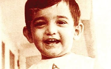 ಚಿತ್ರದಲ್ಲಿರುವವರು ಯಾರು ಗೊತ್ತೆ?