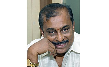 ನೂರು ಕವಿಗಳು ನೂರು ಕವಿತೆಗಳು!