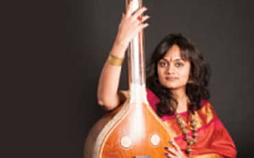 ಸಮ್ಮೋಹಕ ಸ್ವರ