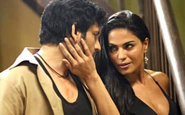 ವೀಣಾ ಎಂಎಂಎಸ್ ವಿವಾದ