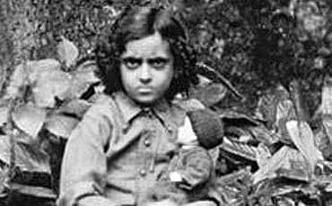 ಇವ್ರು ಅವ್ರೆನಾ?