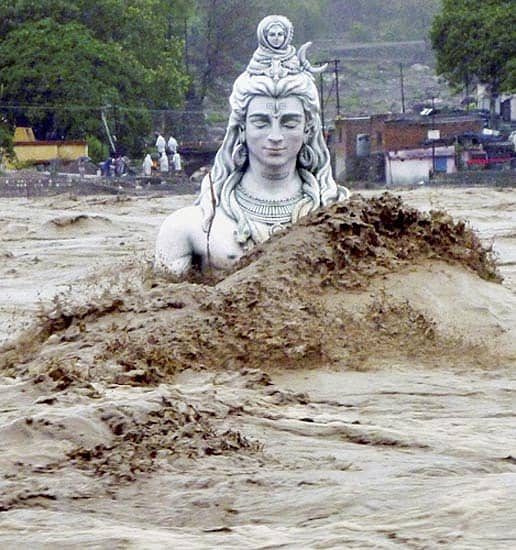 ಪ್ರವಾಹಕ್ಕೆ ಉತ್ತರ ಭಾರತ ತತ್ತರ