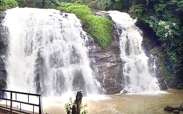 ಅಬ್ಬಿ ಅಬ್ಬರ