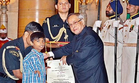ರಾಷ್ಟ್ರೀಯ ಮಕ್ಕಳ ಪ್ರಶಸ್ತಿ ಪಡೆದ ಮಾಸ್ಟರ್ ಆಂಜಿನಯ್ಯ