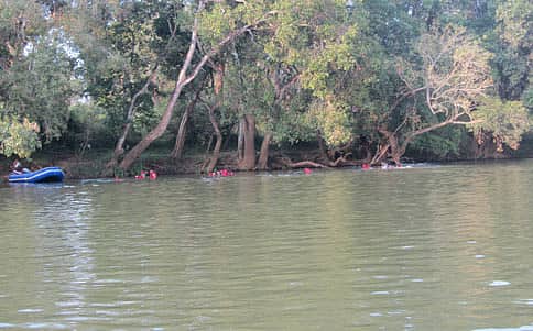 ತೆಪ್ಪ ಮುಳುಗಿ ಆರು ಮಂದಿ ಸಾವು