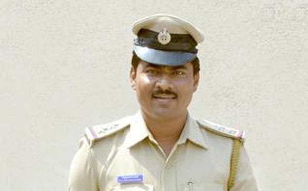 ಕರ್ನಾಟಕ ಸಬ್‌ಇನ್ಸ್‌ಪೆಕ್ಟರ್ ಮಲ್ಲಿಕಾರ್ಜುನ ಬಂಡೆ ಅವರು ರೌಡಿ ಶೀಟರ್ ಒಬ್ಬನನ್ನು ಬಂಧಿಸಲು ಹೋಗಿ ಆತನ ಗುಂಡೇಟಿಗೆ ಬಲಿಯಾಗಿ ಜ.15ರಂದು ಹತ್ಯೆಗೀಡಾಗಿದ್ದರು. ಅವರಿಗೆ 40 ವರ್ಷ ವಯಸ್ಸಾಗಿತ್ತು.