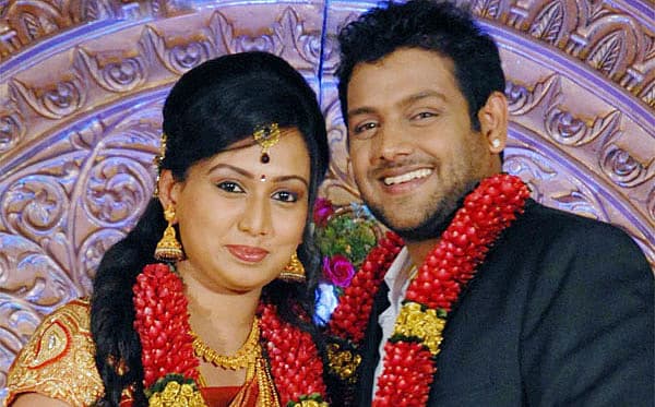 ವಿಶ್ವಾಸ್ ಮತ್ತು ಸ್ಪೂರ್ತಿ ಮದುವೆ ಆಲ್ಬಂ <p><a href=