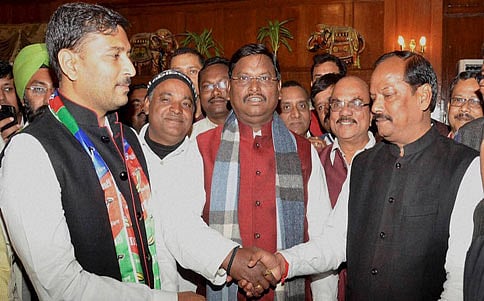 ಜಾರ್ಖಂಡ್‌ನ ನೂತನ ಸಿಎಂ ಆಗಿ ರಘುಬರ್ ದಾಸ್ ಪ್ರಮಾಣ ವಚನ