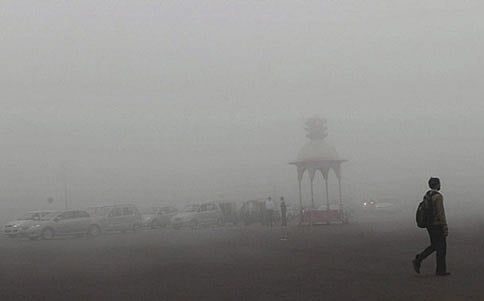 'ದಾಖಲೆ ಚಳಿ'ಗೆ ದೆಹಲಿ ಗಡಗಡ
