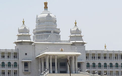 ಬೆಳಗಾವಿ ಅಧಿವೇಶನ: ಸದನದ ಹೊರಗೂ, ಒಳಗೂ ಬಿಜೆಪಿ ಪ್ರತಿಭಟನೆ