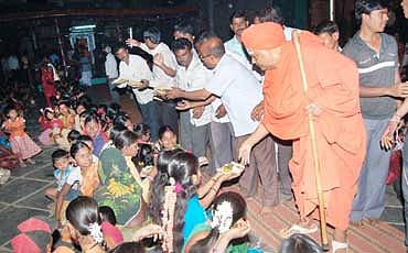 ಡಂಬಳದ ರೊಟ್ಟಿ ಜಾತ್ರೆ
