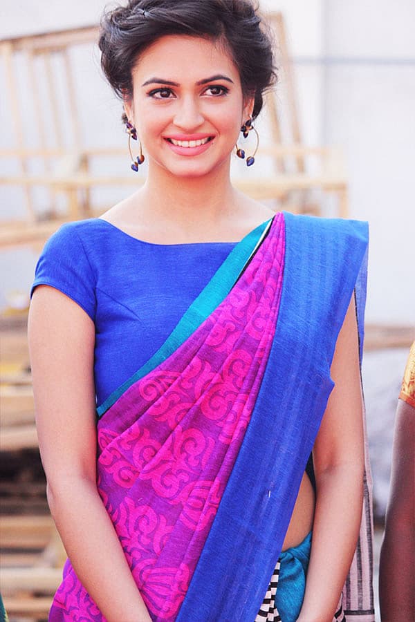 'ಬೆಳದಿಂಗಳ ಬಾಲೆ'-ಕೃತಿ ಕರಬಂದ