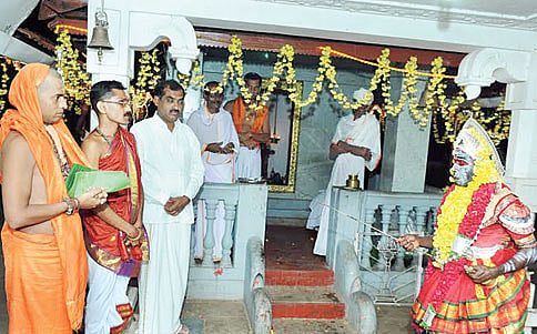 ಸತ್ಯ ದೈವದ ನಿತ್ಯ ಕೋಲ