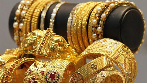Gold Price: ಆಭರಣ ಪ್ರಿಯರಿಗೆ ಶಾಕ್; ಚಿನ್ನದ ಬೆಲೆ ಮತ್ತೆ ಏರಿಕೆ; ಬೆಳ್ಳಿ 400 ರೂ ಇಳಿಕೆ!